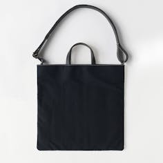 絵画をはこぶキャンバスバッグ 鉄のデザイン